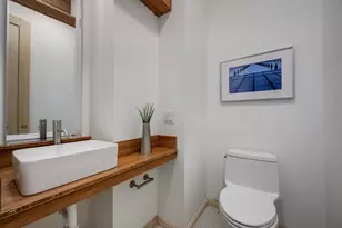 2147 N Claremont Ave, Chicago, IL 60647 - Photo 13