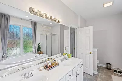 2004 Patriot Boulevard, Glenview, IL 60026 - Photo 13