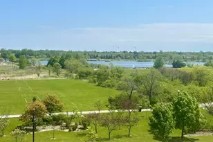 2004 Patriot Blvd, Glenview, IL 60026 - Photo 3