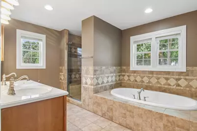 409 Hubbard Avenue, Elgin, IL 60123 - Photo 17