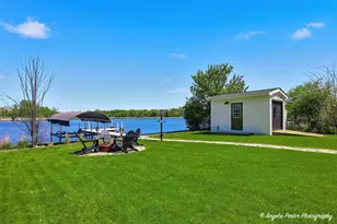 624 Country Club Dr, McHenry, IL 60050 - Photo 5
