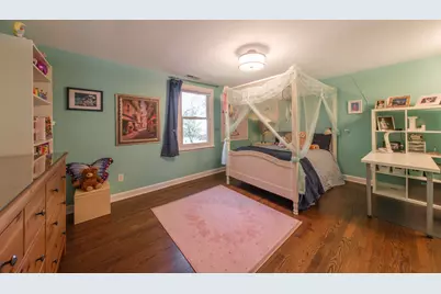 586 Earl Drive, Northfield, IL 60093 - Photo 13