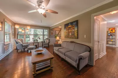 586 Earl Drive, Northfield, IL 60093 - Photo 5
