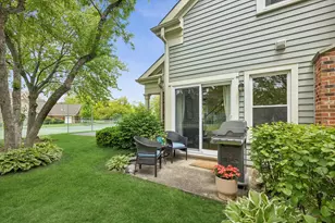 2026 N Charter Point Dr, Arlington Heights, IL 60004 - Photo 23
