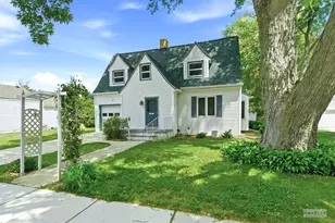 105 E Main St, Yorkville, IL 60560 - Photo 1