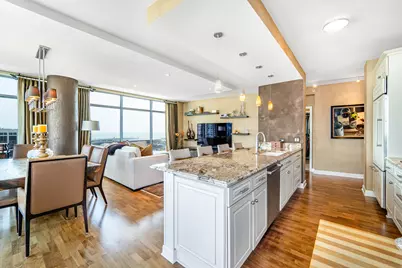 100 E 14th Street #2201, Chicago, IL 60605 - Photo 7