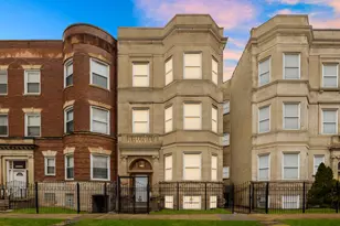 5439 S Indiana Ave, Chicago, IL 60615 - Photo 1