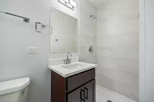 5439 S Indiana Ave, Chicago, IL 60615 - Photo 19