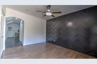 339 S Joliet Street, Joliet, IL 60436 - Photo 3