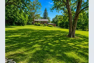 22W130 Irving Park Road, Roselle, IL 60172 - Photo 3