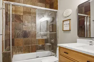 1752 W Erie St, Chicago, IL 60622 - Photo 37