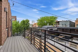 1752 W Erie St, Chicago, IL 60622 - Photo 23
