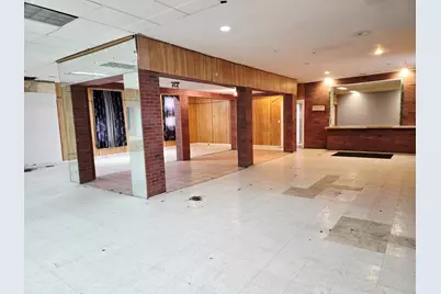 220 E Galena Boulevard, Aurora, IL 60505 - Photo 7