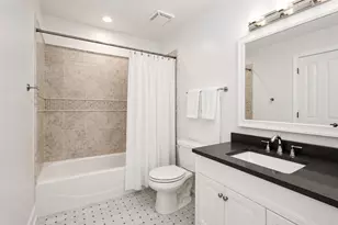 849 N May St, Chicago, IL 60642 - Photo 9