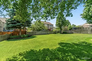 390 Bloomfield Cir E, Oswego, IL 60543 - Photo 35