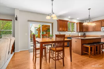 390 Bloomfield Circle E, Oswego, IL 60543 - Photo 11