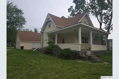 303 N Washington, Carthage, IL 62321 - Photo 1