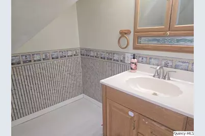 303 N Washington, Carthage, IL 62321 - Photo 15
