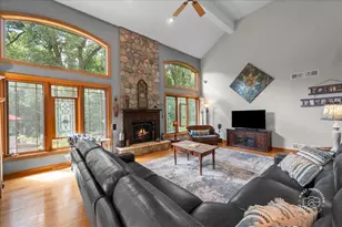 43W211 Tall Pines Rd, Elgin, IL 60124 - Photo 17