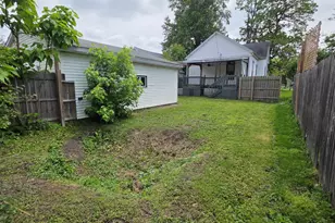 919 E Johnson St, Clifton, IL 61727 - Photo 13