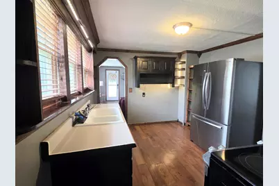 919 E Johnson Street, Clifton, IL 61727 - Photo 7