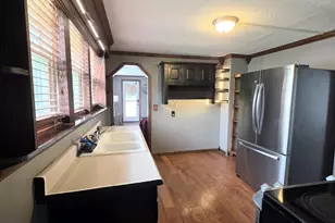 919 E Johnson St, Clifton, IL 61727 - Photo 7
