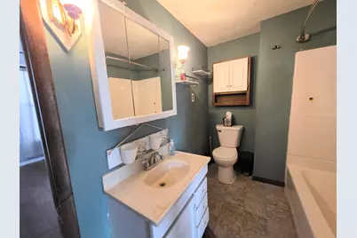 919 E Johnson Street, Clifton, IL 61727 - Photo 9