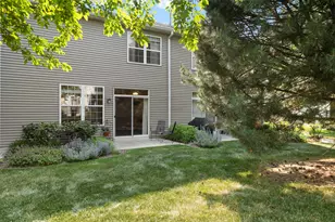 2950 Rutland Cir, Naperville, IL 60564 - Photo 23