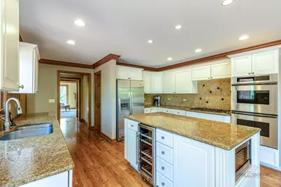 3944 Lakeview Court, Long Grove, IL 60047 - Photo 9