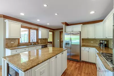 3944 Lakeview Court, Long Grove, IL 60047 - Photo 11