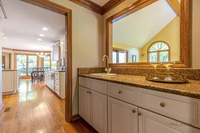 3944 Lakeview Court, Long Grove, IL 60047 - Photo 15