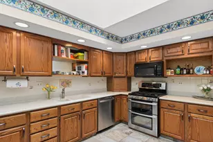 707 Chelsey Ct, Gurnee, IL 60031 - Photo 9