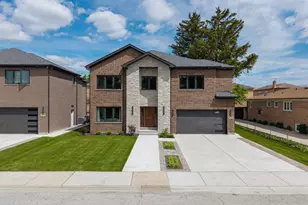 8348 W Farragut St, Norridge, IL 60706 - Photo 1