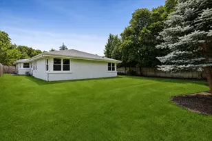910 Glenview Rd, Glenview, IL 60025 - Photo 35