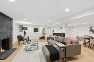 910 Glenview Rd, Glenview, IL 60025 - Photo 29