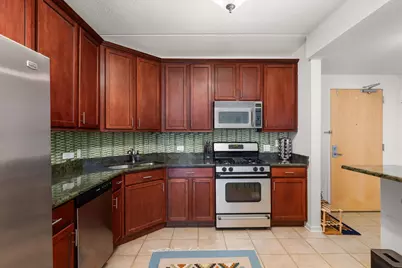 656 Pearson Street #403C, Des Plaines, IL 60016 - Photo 9