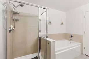 656 Pearson St, Des Plaines, IL 60016 - Photo 17