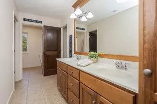4 Bohrer Ct, Bloomington, IL 61704 - Photo 39