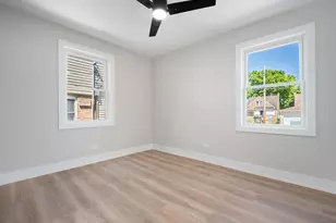 3836 W 110th Pl, Chicago, IL 60655 - Photo 7