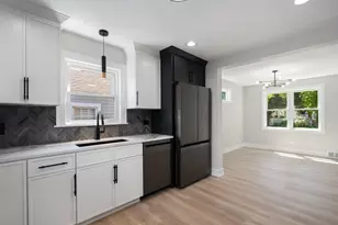 3836 W 110th Pl, Chicago, IL 60655 - Photo 11