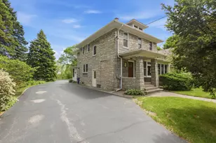 1021 N Sheridan Rd, Waukegan, IL 60085 - Photo 17