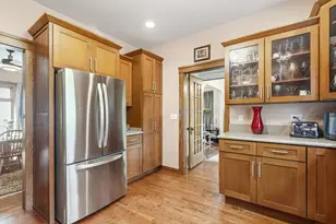 1021 N Sheridan Rd, Waukegan, IL 60085 - Photo 5