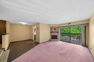 525 Cumnor Rd, Westmont, IL 60559 - Photo 5