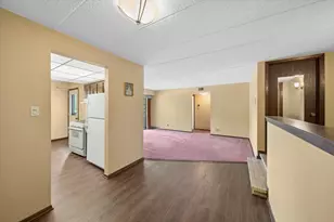 525 Cumnor Rd, Westmont, IL 60559 - Photo 7