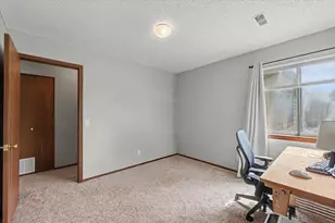 2155 Harbor Town Cir, Champaign, IL 61821 - Photo 19