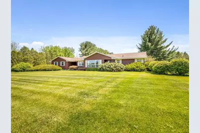 9640 Cunningham Road, Winnebago, IL 61088 - Photo 3