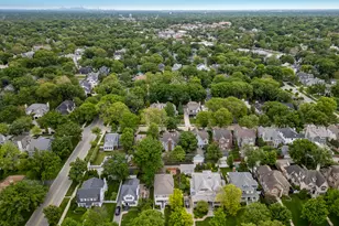 9 S Bruner St, Hinsdale, IL 60521 - Photo 9