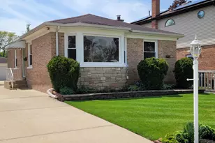 2067 Sherwin Ave, Des Plaines, IL 60018 - Photo 1