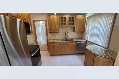 2067 Sherwin Avenue, Des Plaines, IL 60018 - Photo 27