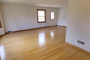 2067 Sherwin Ave, Des Plaines, IL 60018 - Photo 7